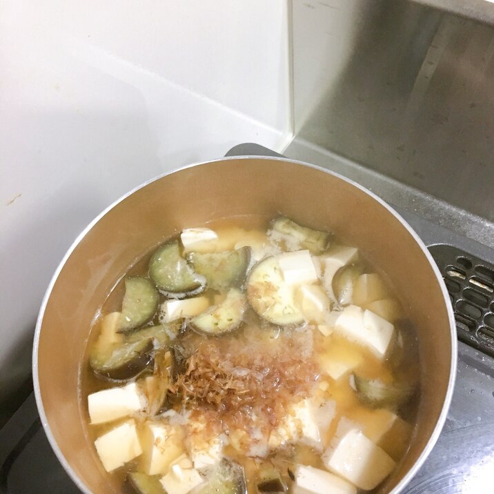 ナスとお豆腐のお味噌汁